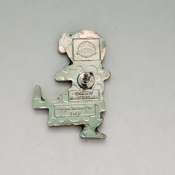 Disney Pin Trading It's a Small World Aloha Hidden Mickey Pin - Picture 3 of 3